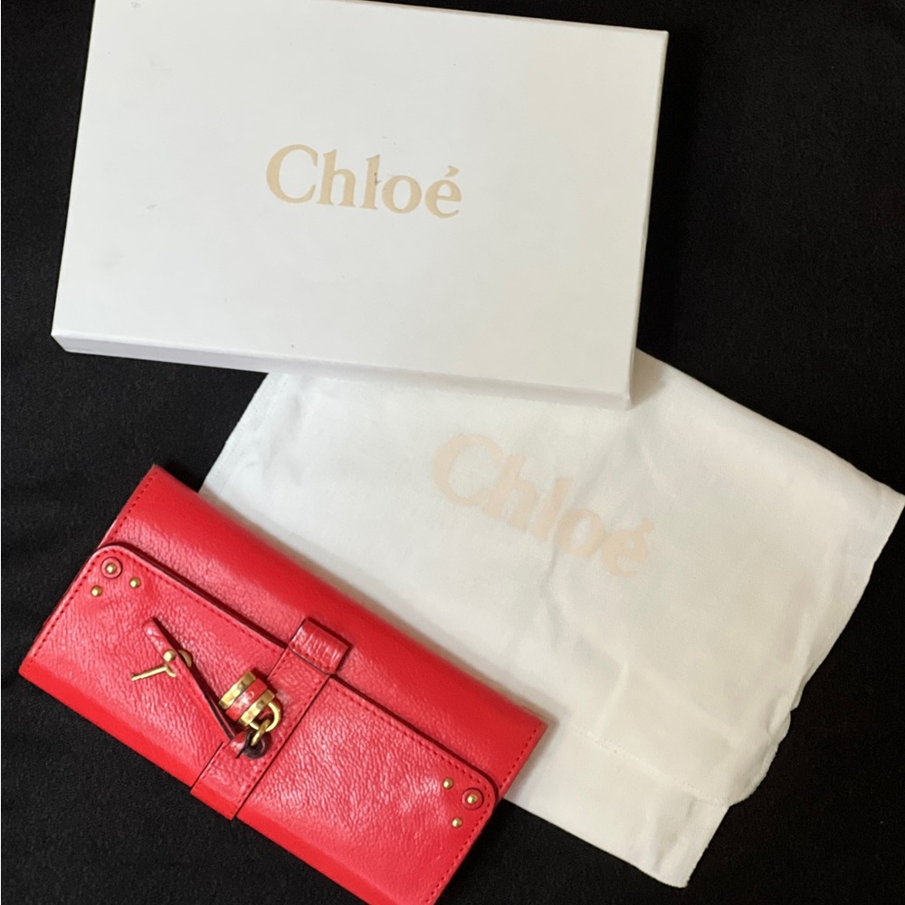Chloe Signature Paddington wallet with lock and key